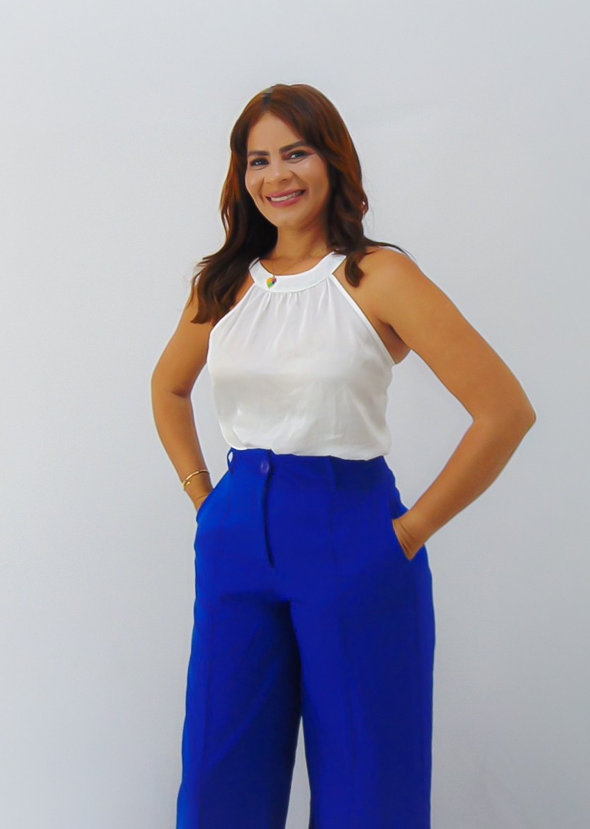 Claudia Coutinho - Biografia